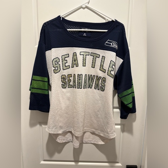 Seattle Seahawks Tops - Seattle Seahawks Women Jersey Shirt - size Medium